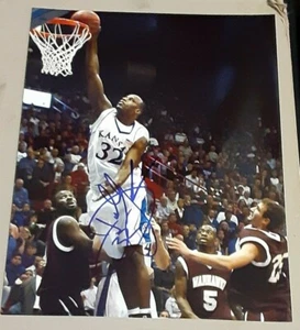 Darnell Jackson Kansas Jayhawks SIGNED AUTOGRAPHED 8x10 Photo COA Basketball - Picture 1 of 1