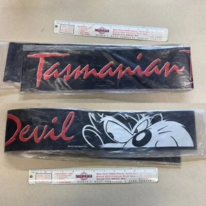 1995 Tasmanian Devil Looney Tunes Windshield Sunscreen New Vintage - Picture 1 of 5