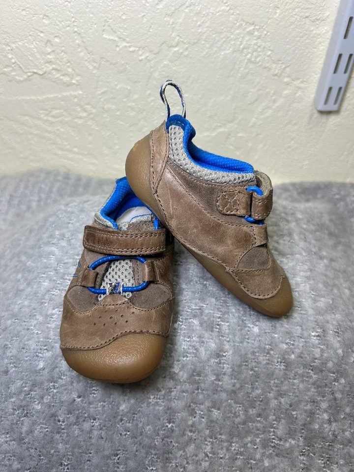 Size 5 ~ BABY Shoes CLARKS Brown Leather - Image 1 of 4