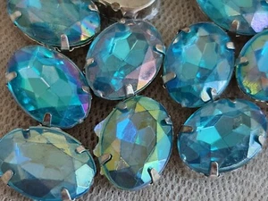 OVAL SHAPED AB CRYSTAL RHINESTONE  HIGH LUSTER TURQUOISE with CLIP 15mm X 10mm - Picture 1 of 8