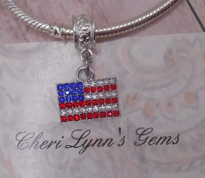 ¡BANDERA PATRIÓTICA ROJA BLANCA Y AZUL CIRCONITA EUROPEA PULSERA ENCANTO CUENTAS COLGANTE Y BOLSA! Foto 1 de 4