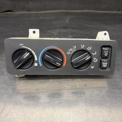 Módulo de control de clima de temperatura manual Eagle Vision 1993-1997 Foto 1 de 4