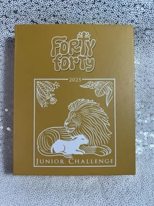 Forty Forty Junior Challenge 2025 Medaille und Box - Bild 1 von 5