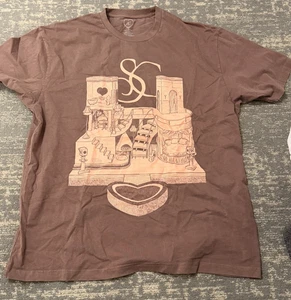 SABRINA CARPENTER OFFICIAL SHORT SWEET DO YOU WANT HOUSE TOUR T-SHIRT XL NEU - Bild 1 von 2