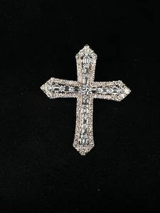 Ciondolo Croce Diamante Rotondo e Smeraldo 2,05 Ct di Alta Qualità, Oro Rosa 9k - Foto 1 di 4