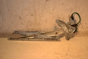 Toyota Previa Window Mechanism Right Front Previa O/S Front Winder 2001-2006 - Picture 1 of 3