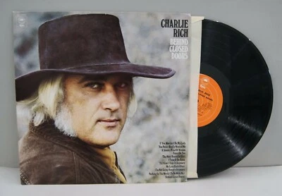Charlie Rich 'Behind Closed Doors' Original Vinyl Record LP, VG+/ EX, R-0356 - Image 1 of 2