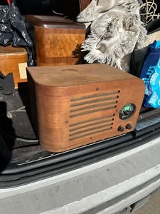 Old vintage antique Grunow 566 radio - Picture 1 of 8