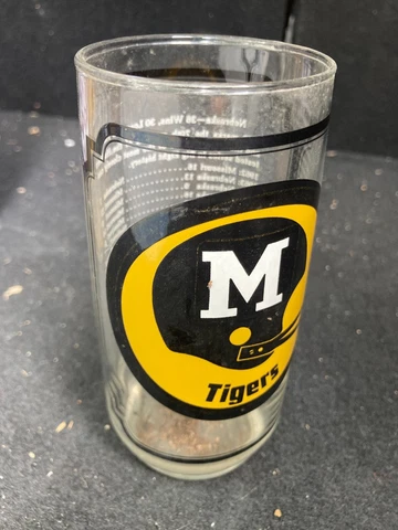 Vintage 1976 Missouri Tigers Sam’s Burgers  Club Collector’s Glass Cover