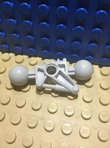 Lego 47311 Bionicle Metru Arm Lower Section Ball Joint OFF WHITE Thok Very Light - Picture 1 of 1