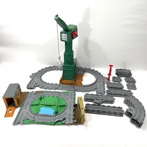 ‘09 Thomas Train Take N Play Lot Great Waterton & Cranky w/ 21 Track pcs Gullane - Picture 1 of 22