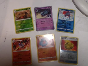 Lot of 6 Pokemon Reverse Holo/Holo Cards - Picture 1 of 2