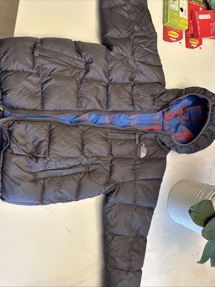 Niños Mediano 10/12 The North Face 550 Reversible Cuadros en el Interior Foto 1 de 4