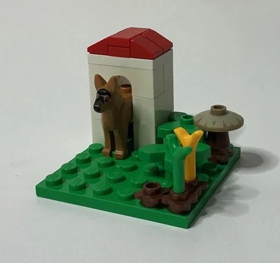 Lego Dog House MOC ~ Dog, Dog House, Yard, Wildlife ~ READ DESCRIP… - Image 1 of 4