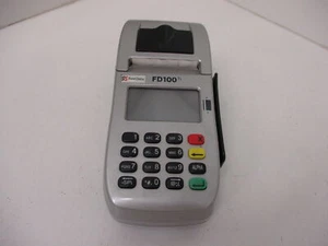 FIRST DATA FD100 / 001642020 CREDIT CARD READER  - Picture 1 of 9
