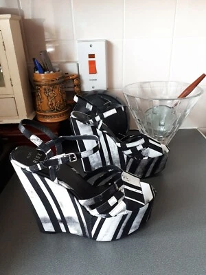 Cuñas para mujer Aldo Rise Libertine Reino Unido 8 UE 41 Foto 1 de 4