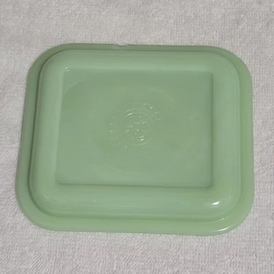 Vintage Fire King Jadeite Refrigerator Dish Lid 5x4.25 Sunburst Green SMALL CHIP - Image 1 of 4