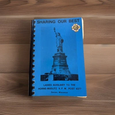 Sussex Wisconsin WI Ethnic cookbook German Kuchen Czech Kolaches Slovakia Potica Foto 1 de 4