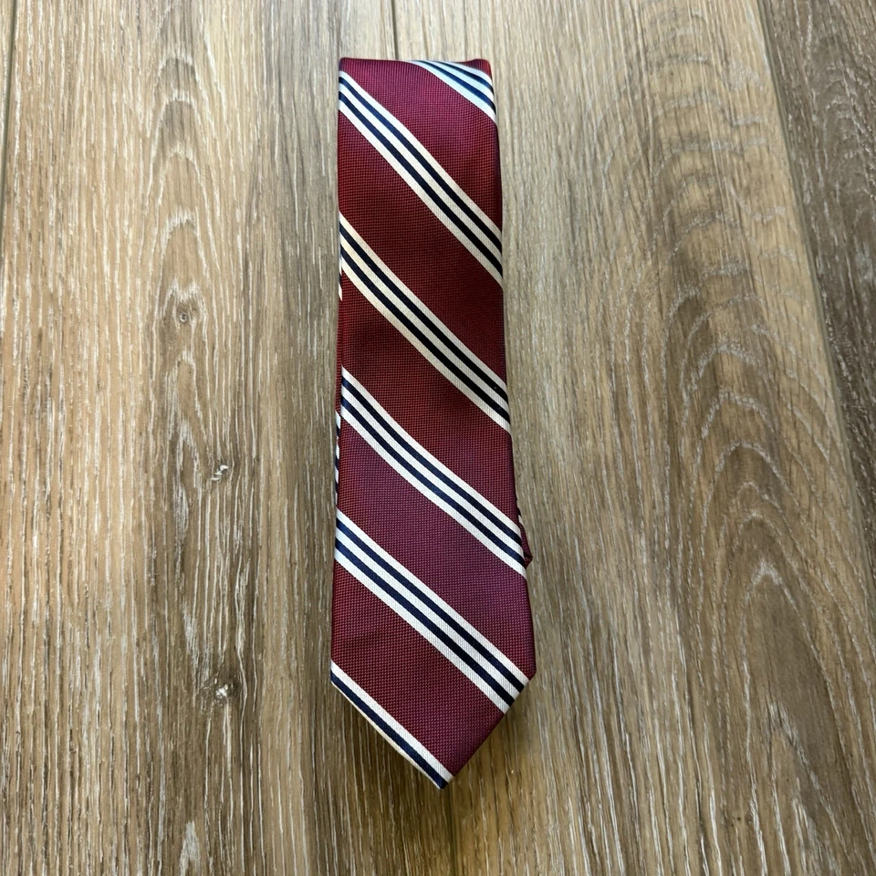 Галстук мужской Nautica красный белый и синий в полоску 56 дюймов в длину и 3 дюйма в ширину опрятный - Изображение 1 из 4