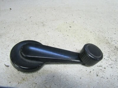 91   CHEVY S10 WINDOW CRANK  - Image 1 of 4
