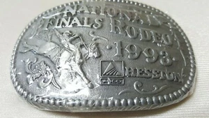 De colección 1993 Hesston National Finals Rodeo Edición Limitada Coleccionista Hebilla NUEVO SELLADO - Imagen 1 de 6
