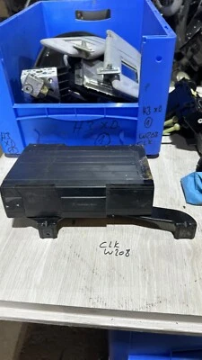 Mercedes-Benz A0028205889 Alpine MC3296 CD-Wechsler W202 W210 W140 R170 R129 CLK - Bild 1 von 4