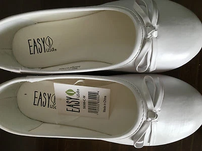 Zapatos de vestir niña, NUEVOS, BLANCOS, sin cordones, talla 6 Foto 1 de 2