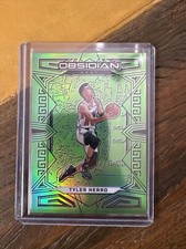2022-23 Panini Obsidian Tyler Herro /25 Green Miami Heat