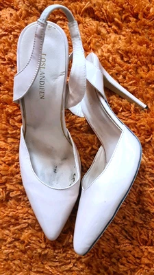 Good Condition Nude Patent Point Toe Slingback High Heels 7 - Image 1 of 4
