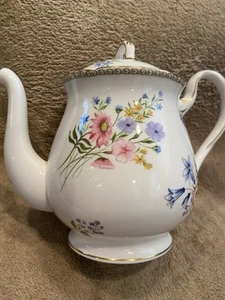 Shelley Fine Bone China Wild Flowers Tea Pot Made In England 13686 Vtg 1945-1966 - Picture 1 of 16
