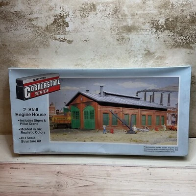 WALTHERS CORNERSTONE 2 - Stall Engine House #933-3007, HO Gauge - Image 1 of 3