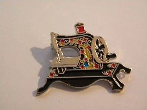 Clotilde Toy Marked Black Enamel Vintage Singer Sewing Machine Lapel Hat Pin – - Picture 1 of 3