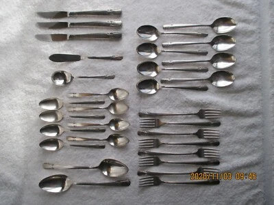 Wm Rogers & Son 银器 IS 31 件复古二手 — 第 1/4 张图片