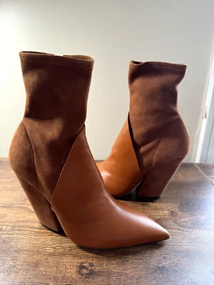 AUTÉNTICOS BOTINES MUJER BURBERRY NUEVOS TALLA 6.5 MARRÓN  Foto 1 de 4