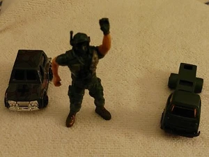 FABULOUS MILITARY ADVENTURE TRIO 3" SOLDIERS W MOVEABLE ARMS SEMI TRAILER & JEEP - Picture 1 of 12