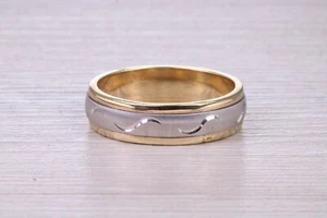 6 mm Wide Two Tone Spinning Yellow and White Gold Patterned Wedding Band - Picture 1 of 5