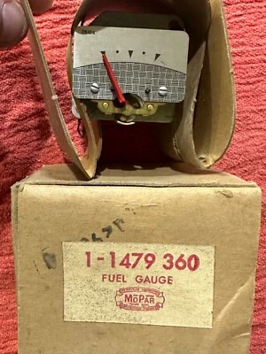 Dodge Fuel Gauge 1479360 Mopar 53 Coronet Meadowbrook 1953 nuevo de lote Foto 1 de 4