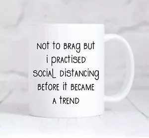 Divertente Regalo Distanziamento Sociale Introverso 2020 Adulto Umorismo Scherzi Gag Regalo Tazza - Foto 1 di 1