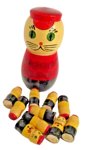 Muñeca anidadora de gato rusa matrioska de madera vintage con 10 gatitos (SKU# 2713) - Imagen 1 de 5