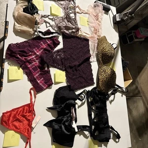 Victoria’s Secret Lote Nuevo Con Etiquetas Diferentes Tallas - Imagen 1 de 15