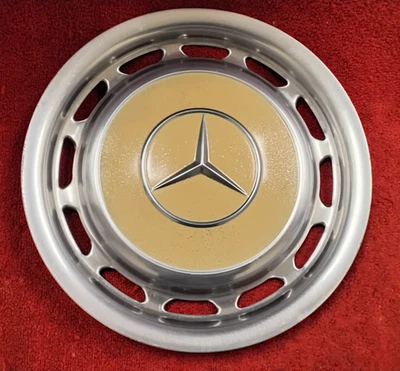 Mercedes-Benz: 1962, 1963, 1964, 1965-1985, tapacubos de fábrica de 14", con detalles bronceados Foto 1 de 4
