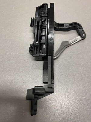 INTERSLIDE 8401HW ATTACHES VEROUILLAGE AVANT DROIT POUR CAPOTE C3 PLURIEL - Image 1 of 4