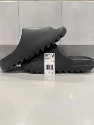Adidas Yeezy Slide Onyx Tallas 7-12 (100% AUTÉNTICO | ENVÍO RÁPIDO GRATUITO) HQ6448 Foto 1 de 2