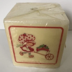 1981 Vintage Strawberry Shortcake American Greetings Square Candle - Picture 1 of 6