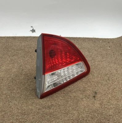 2007-2012 Hyundai Veracruz RIGHT PASSENGER SIDE INNER REVERSE TAIL LIGHT #4 - Image 1 of 4