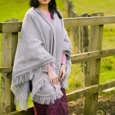 High Quality Natural Baby ALPACA Wool Cape Poncho Wrap Shawl Coat from Ecuador - Image 1 of 4