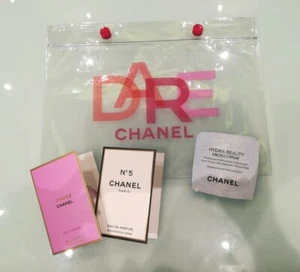 POCHETTE CHANEL TRASPARENTE IN PLASTICA CON PICCOLI OMAGGI... INTROVABILE... - Foto 1 di 5