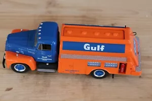 First Gear GULF OIL Fuel Tanker 1957 International R-190 1:34 NEW 29-1335 - Picture 1 of 23