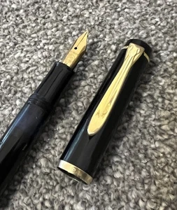 1980’s PELIKAN M150 PISTON FILL FOUNTAIN PEN-W.GERMANY-GOLD TRIM-BROAD NIB (C4) - Picture 1 of 9