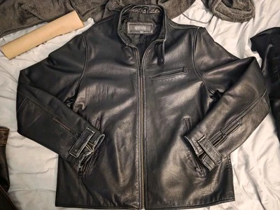 Kenneth Cole Reaction Men’s Black Leather Jacket Size Large Motorcycle Jacket - Image 1 of 4